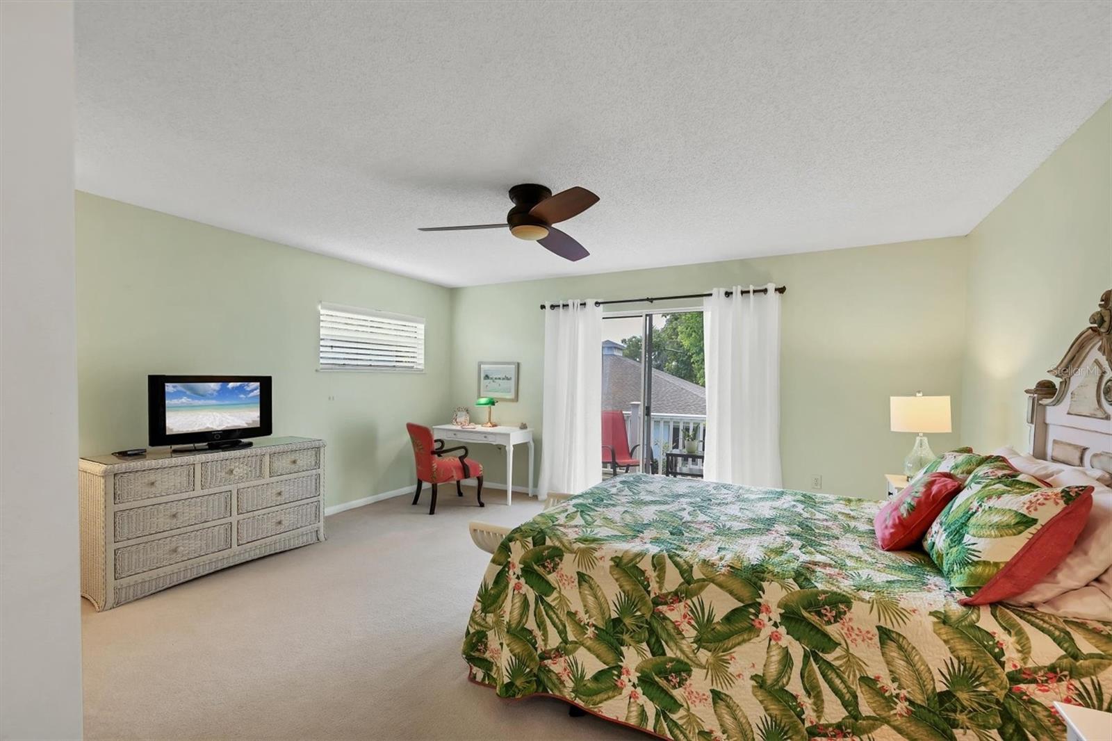 Image 30 of 63 For 6465 Carrington Circle 44