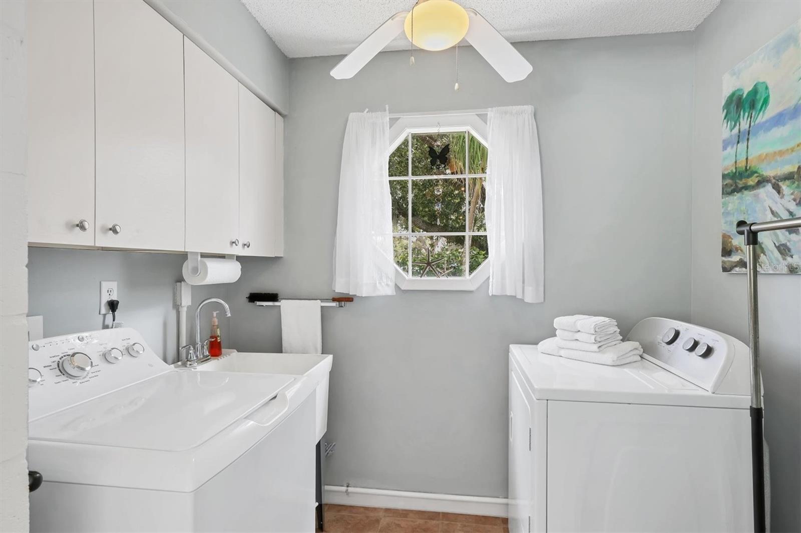 Image 37 of 63 For 6465 Carrington Circle 44