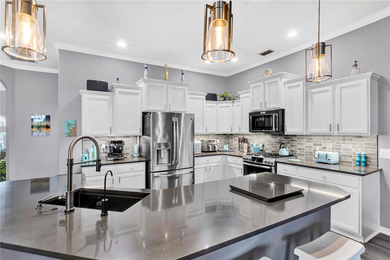 Image 12 of 48 For 12576 Natureview Circle