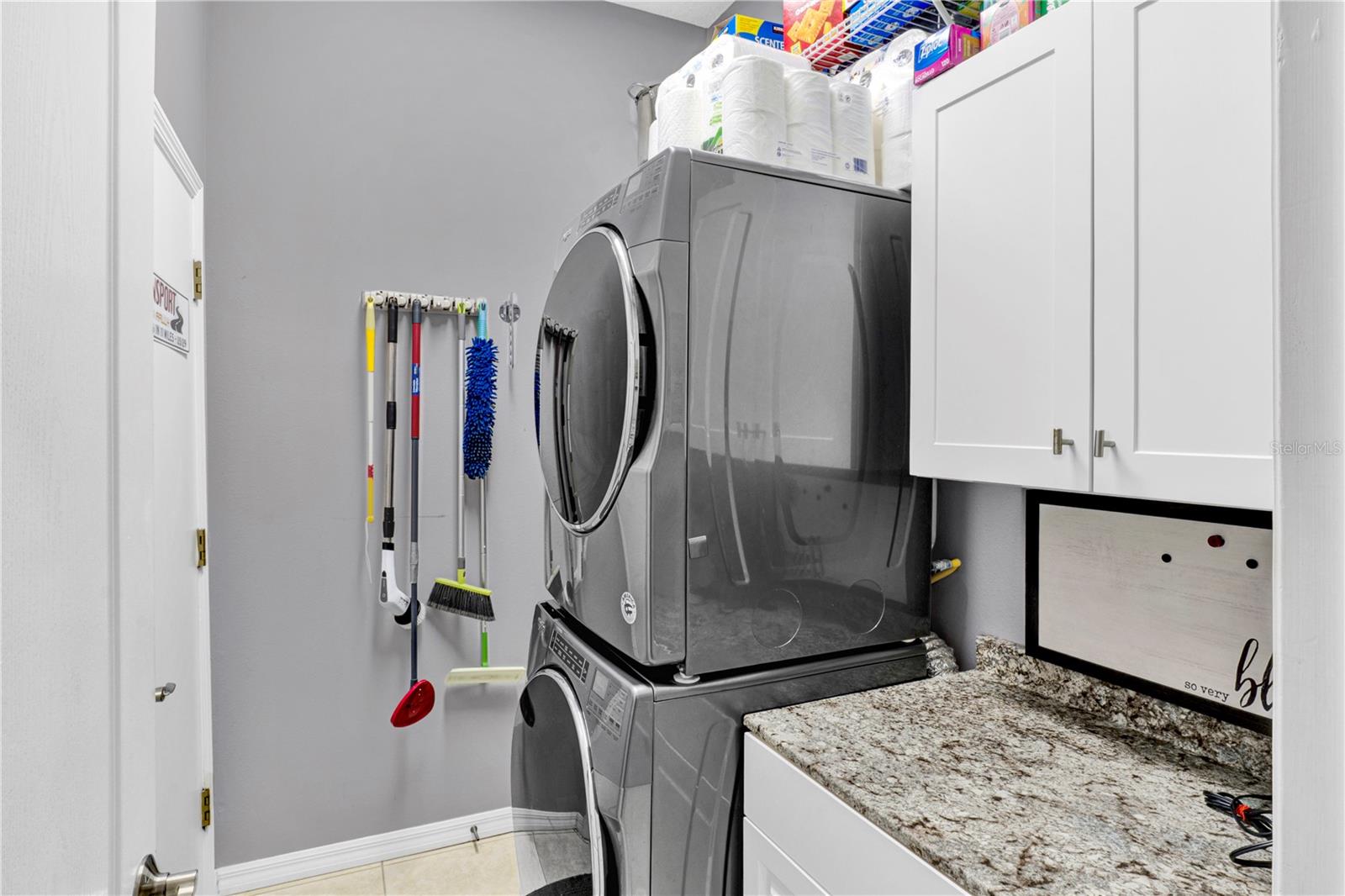 Image 29 of 48 For 12576 Natureview Circle