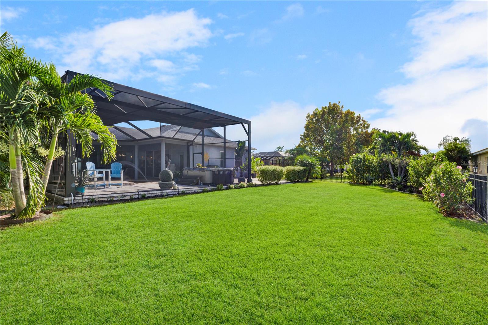 Image 7 of 48 For 12576 Natureview Circle