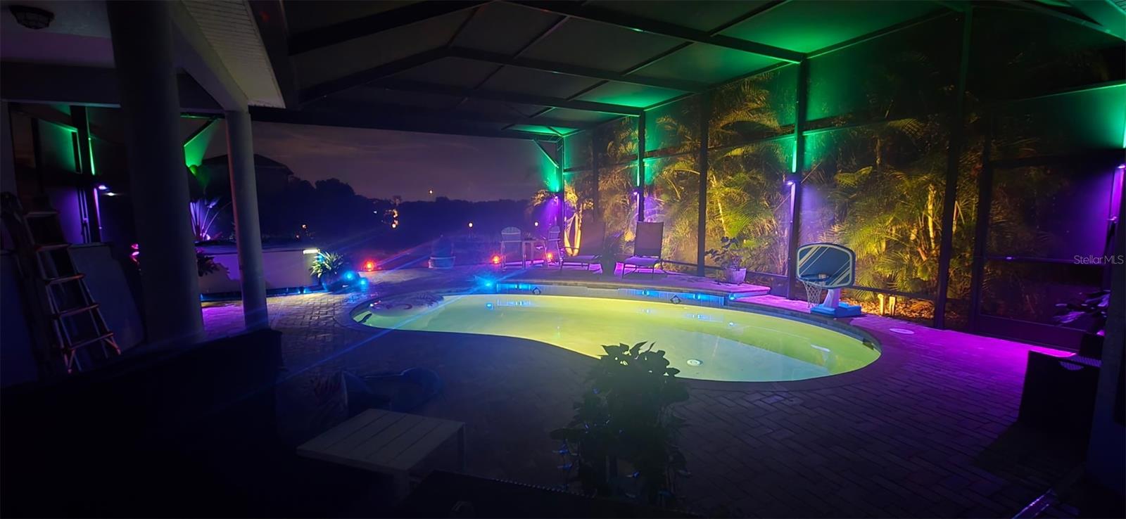 Image 8 of 48 For 12576 Natureview Circle