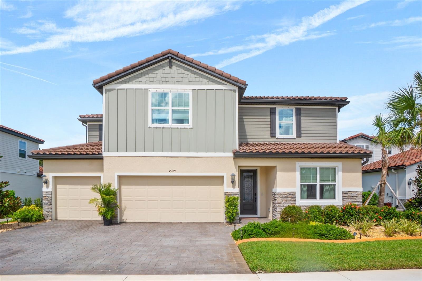 Image 2 of 71 For 7209 Great Egret Boulevard