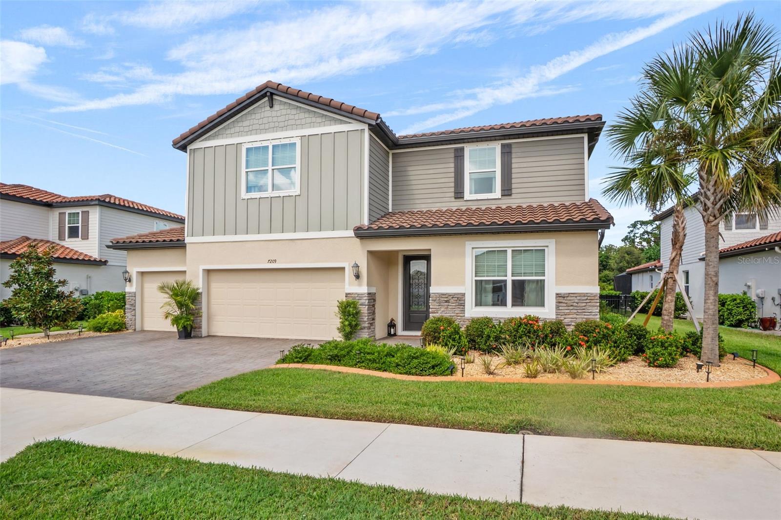 Image 3 of 71 For 7209 Great Egret Boulevard