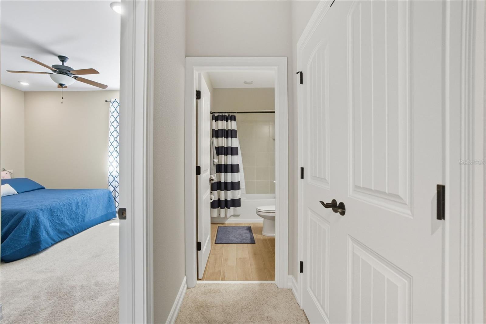 Image 40 of 71 For 7209 Great Egret Boulevard