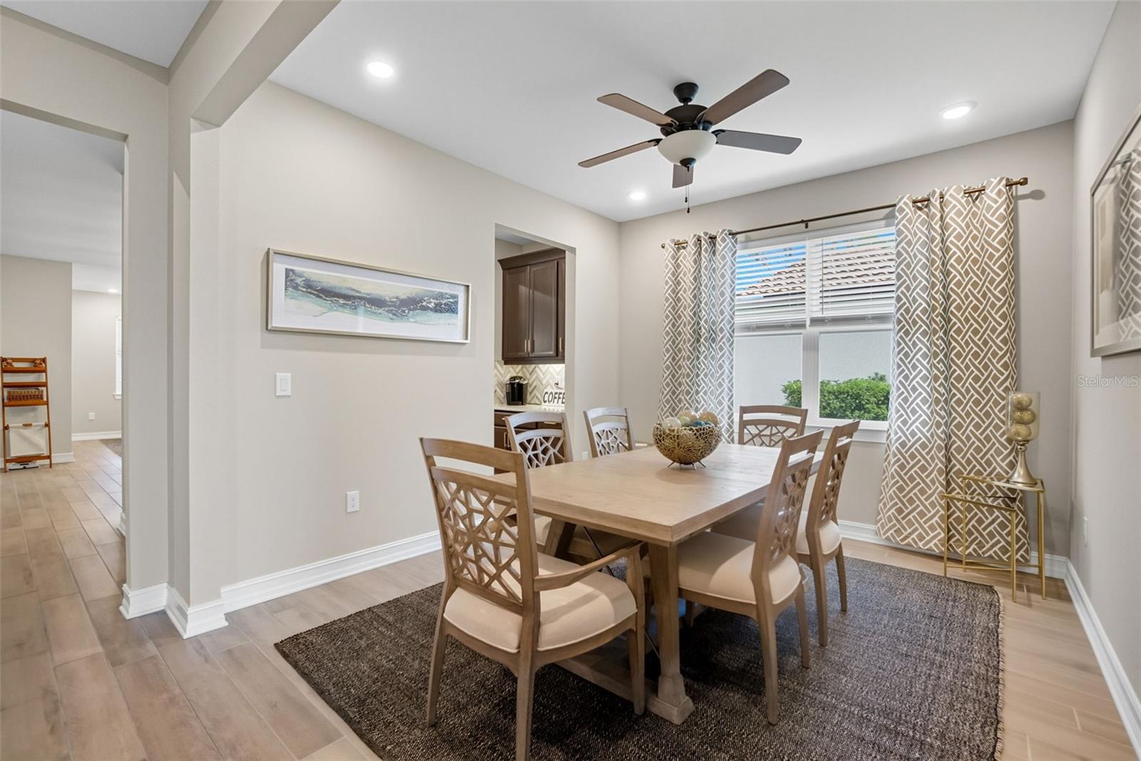 Image 7 of 71 For 7209 Great Egret Boulevard