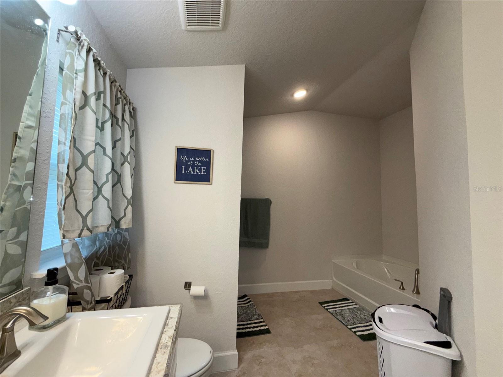 Image 13 of 53 For 14921 Tropical Violet Way