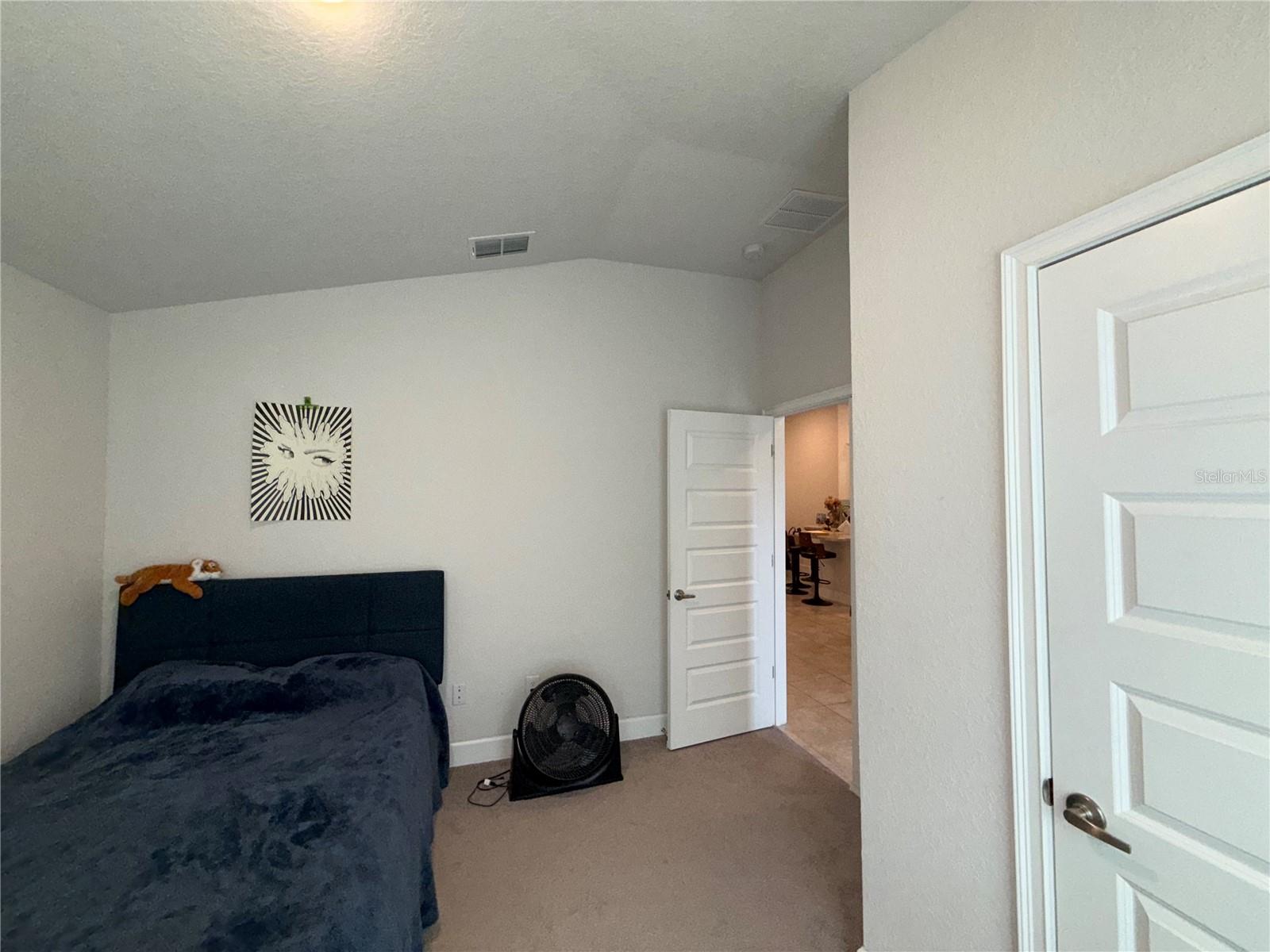 Image 33 of 53 For 14921 Tropical Violet Way