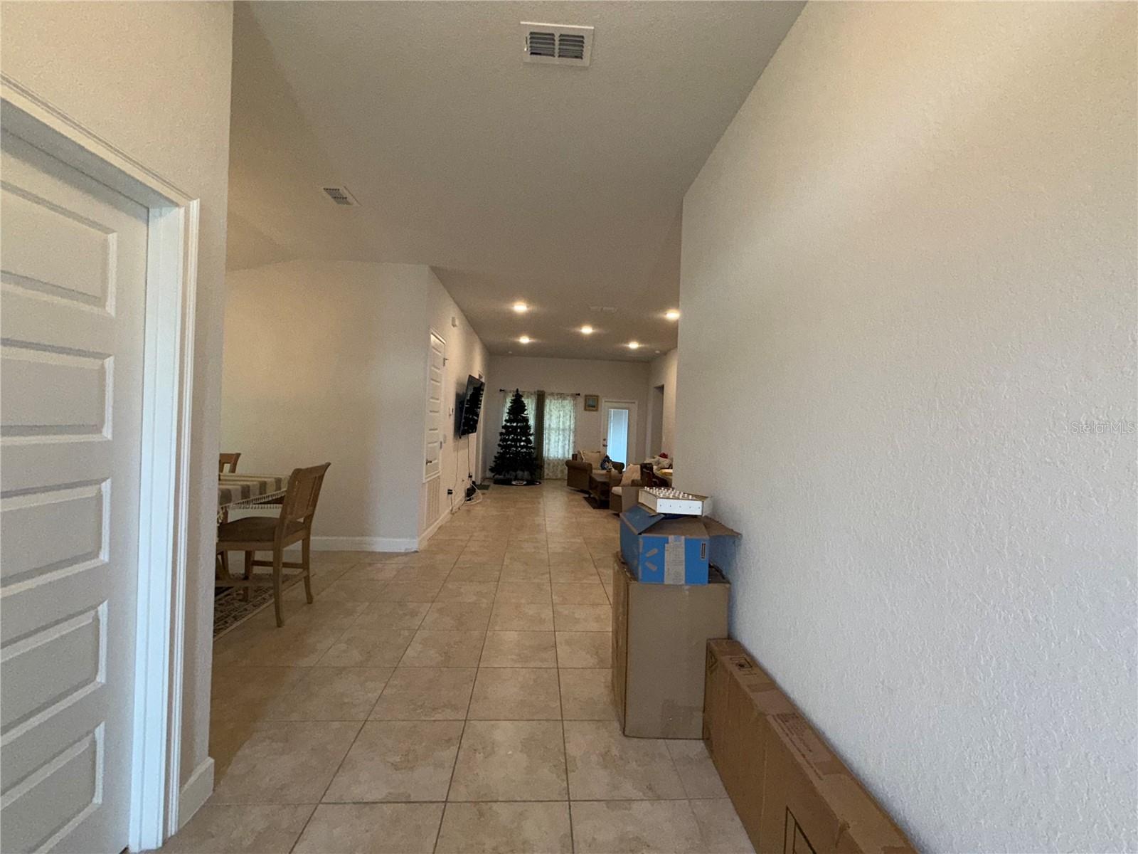 Image 34 of 53 For 14921 Tropical Violet Way