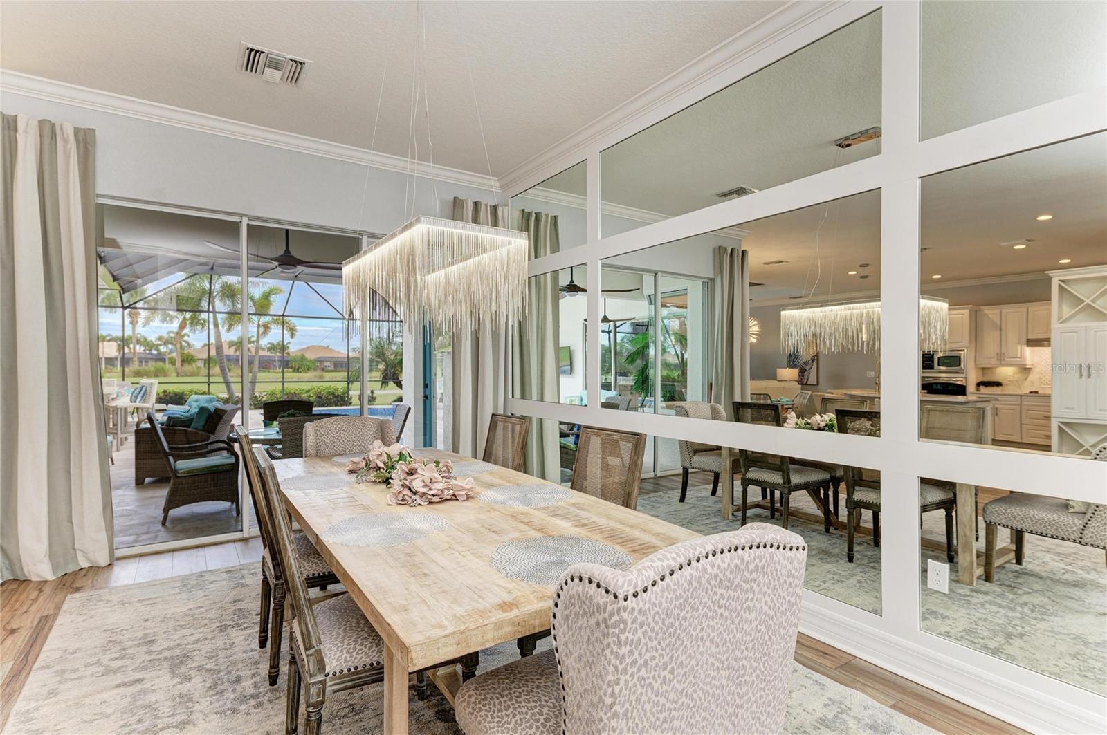 Image 15 of 93 For 8201 Heritage Grand Place