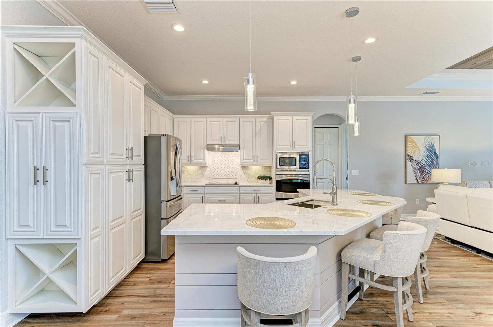 Image 19 of 93 For 8201 Heritage Grand Place