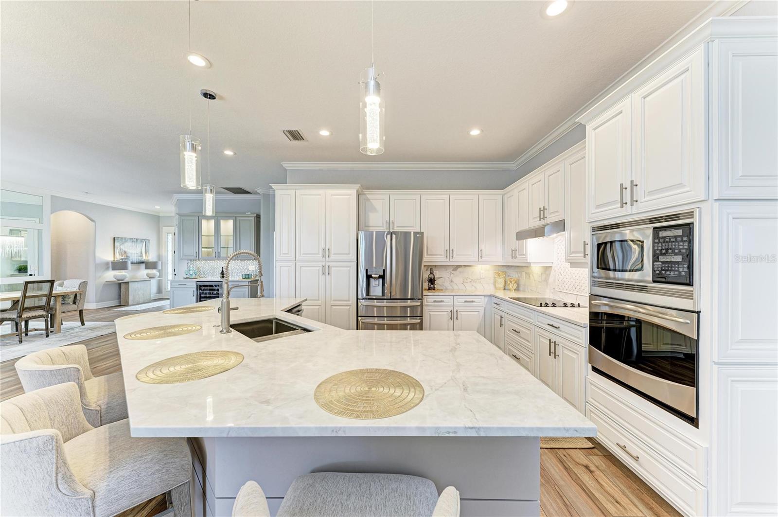 Image 21 of 93 For 8201 Heritage Grand Place