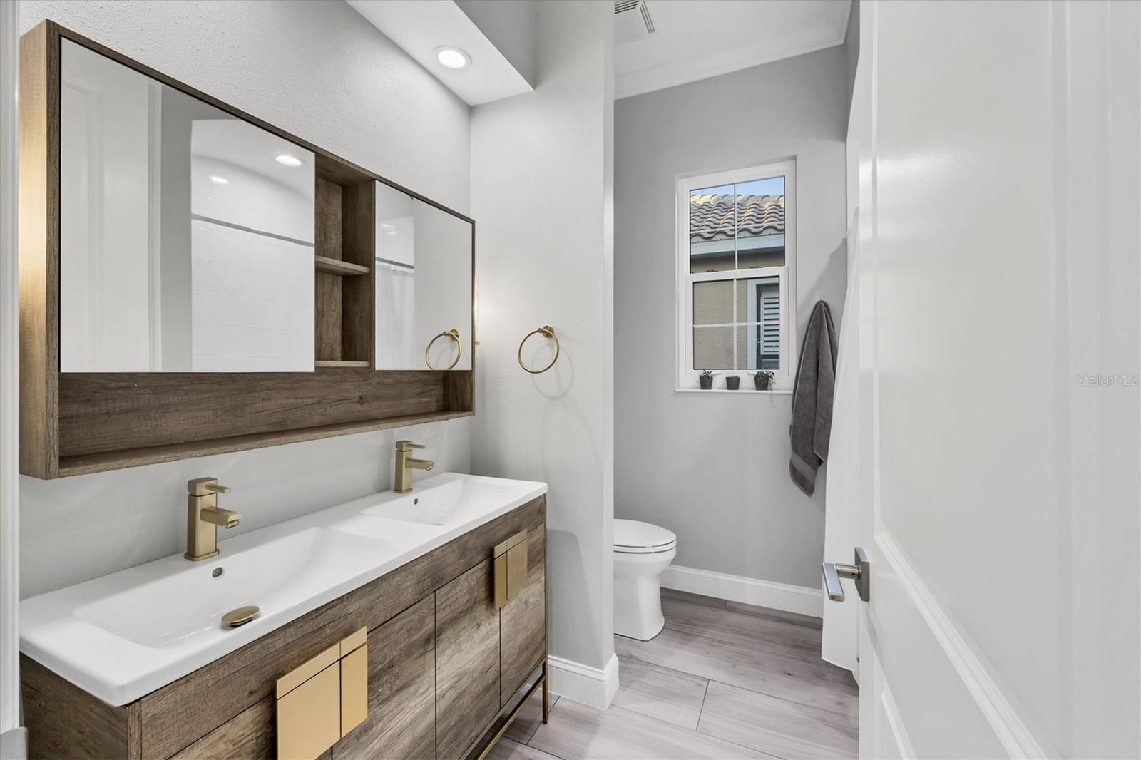 Image 29 of 61 For 7257 Greystone Street