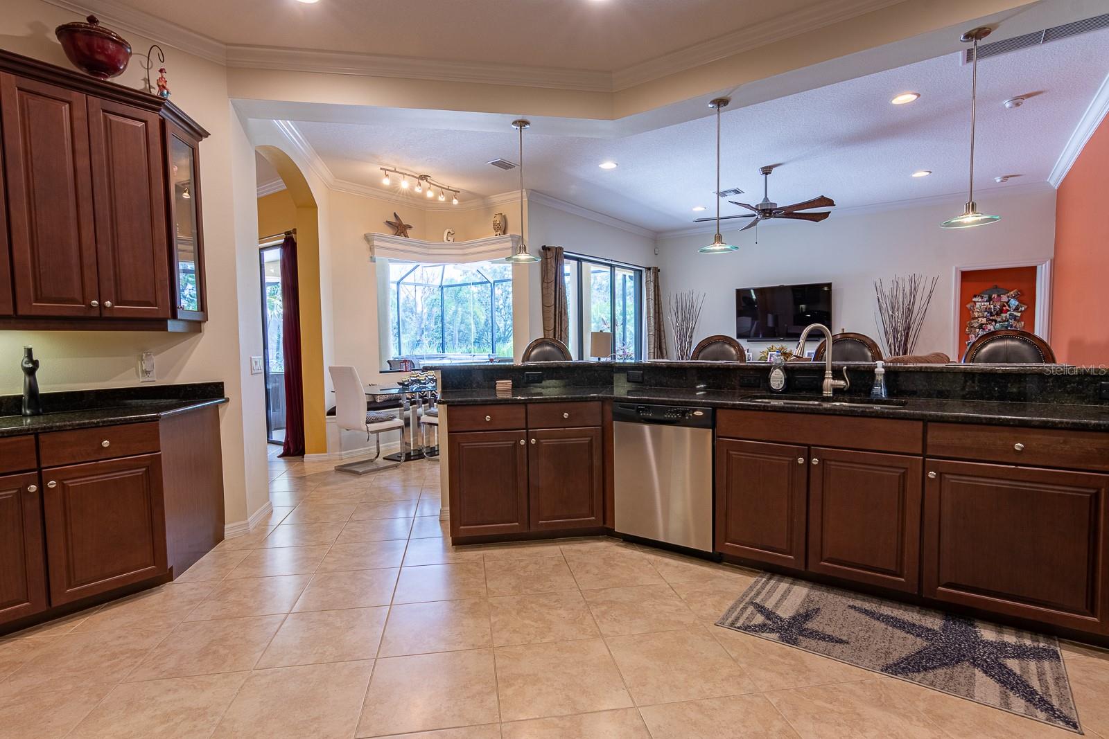 Image 14 of 65 For 12647 20th Street E