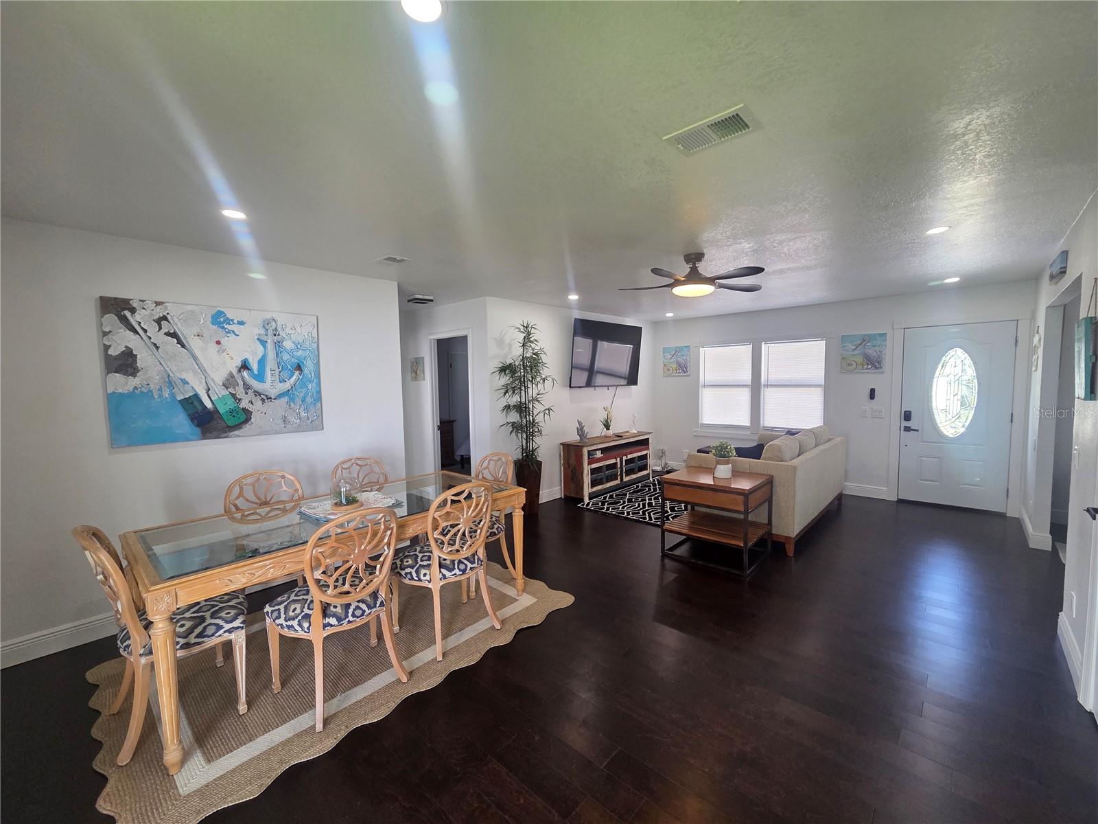 Image 13 of 31 For 4049 Ponea Drive