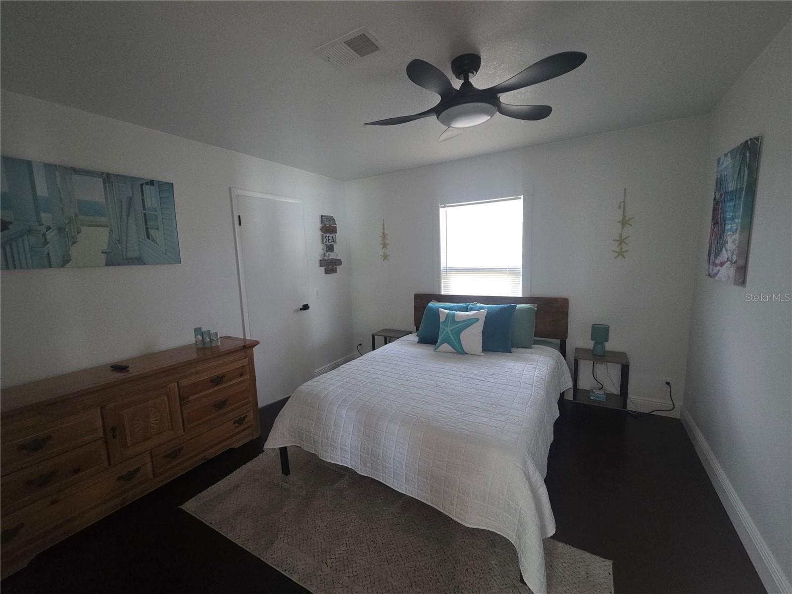 Image 23 of 31 For 4049 Ponea Drive