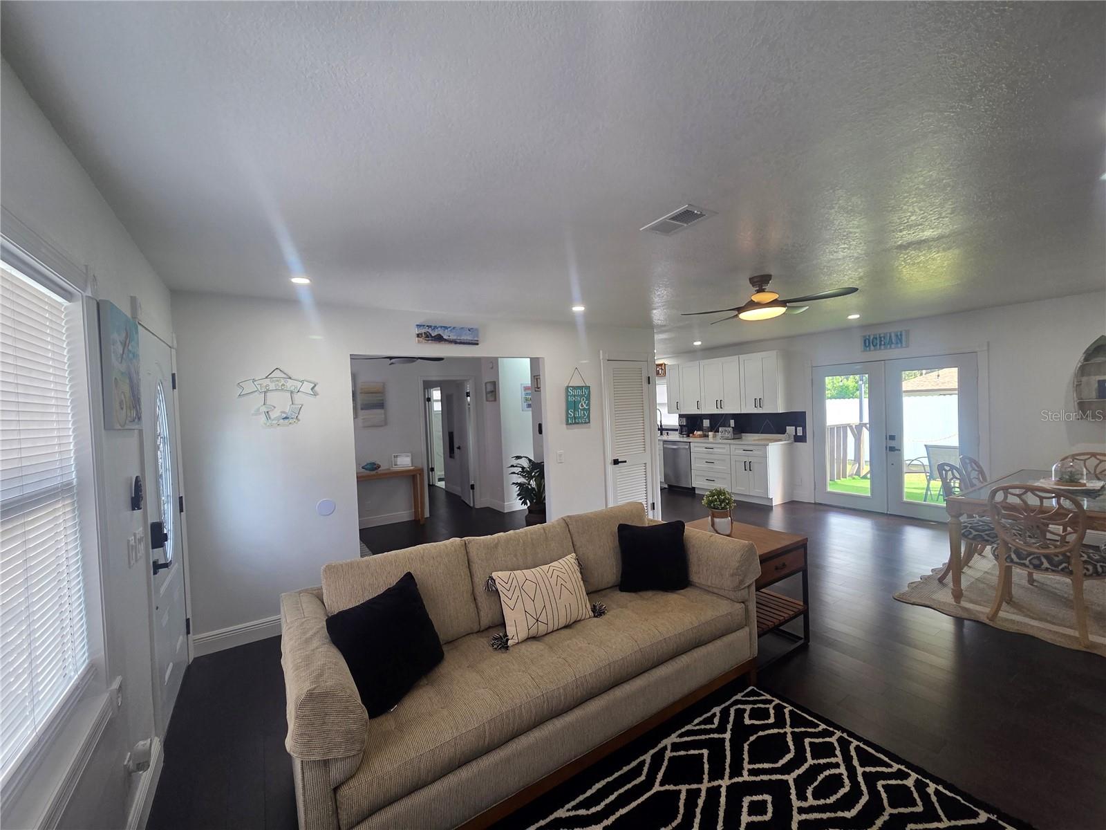 Image 5 of 31 For 4049 Ponea Drive