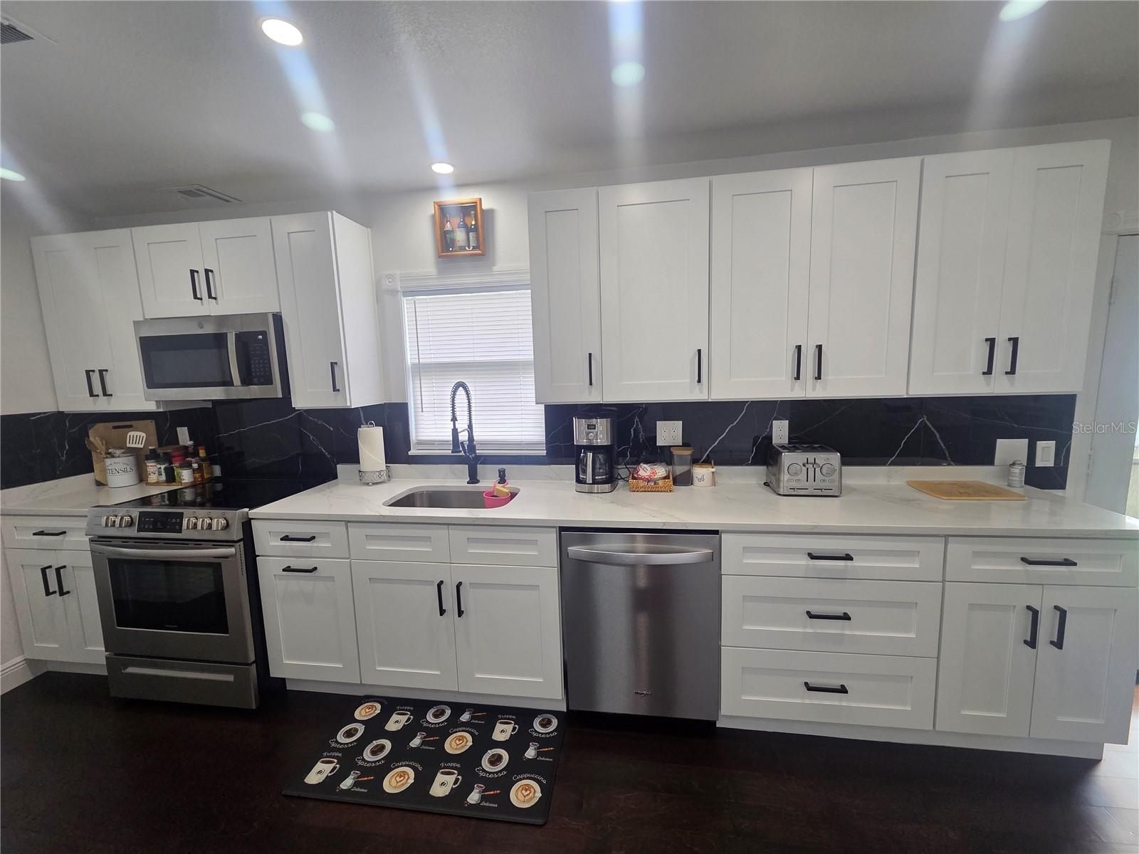 Image 9 of 31 For 4049 Ponea Drive