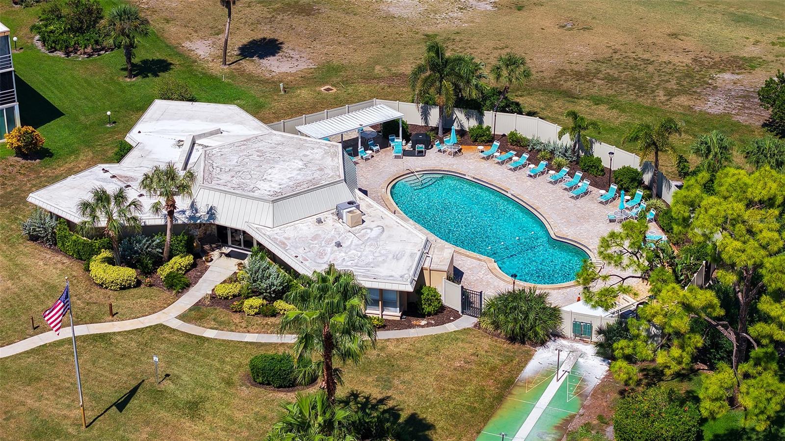 Image 35 of 68 For 4480 Ironwood Circle 311a