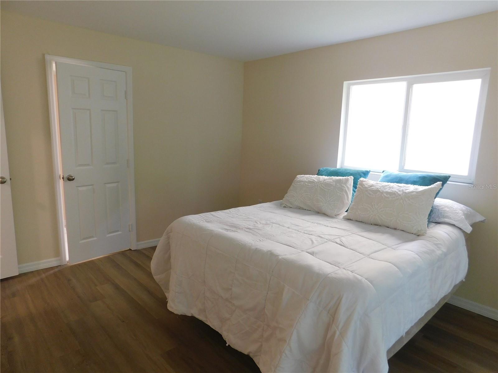 Image 10 of 29 For 3500 Lake Bayshore Dr  K101