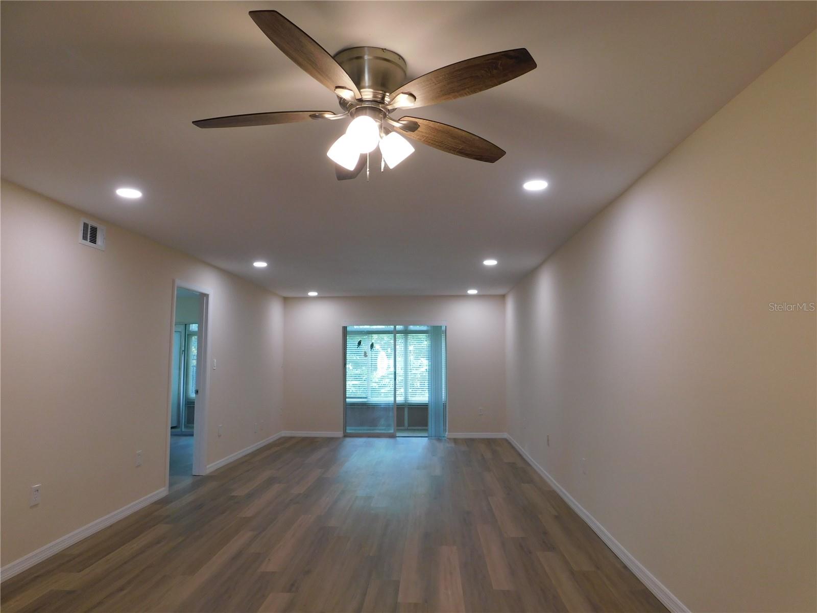 Image 6 of 29 For 3500 Lake Bayshore Dr  K101