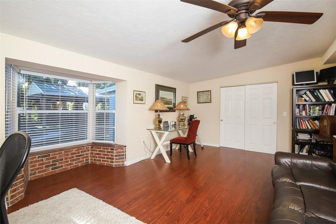Image 19 of 49 For 2060 Sunnyside Place