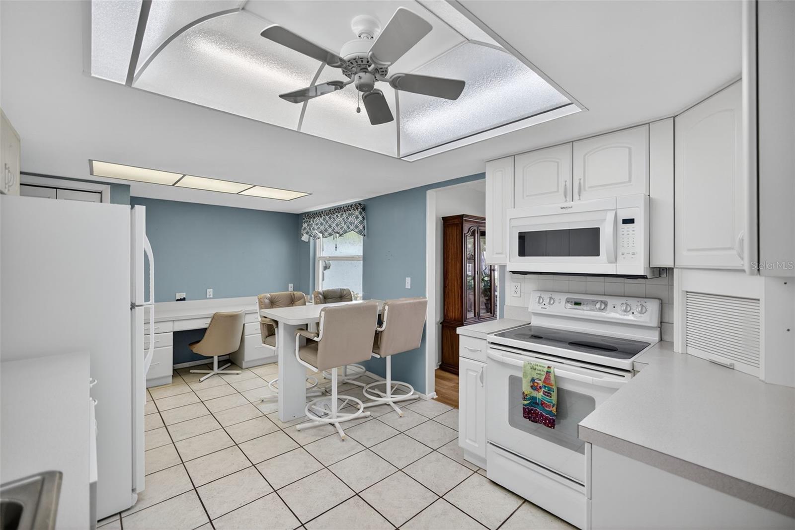 Image 11 of 45 For 6816 10th Avenue W