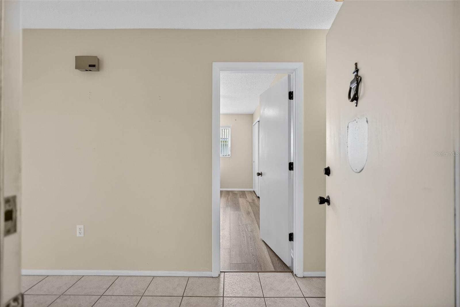 Image 20 of 45 For 6816 10th Avenue W