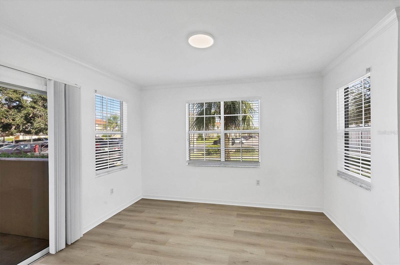 Image 12 of 46 For 1010 Villagio Circle 101