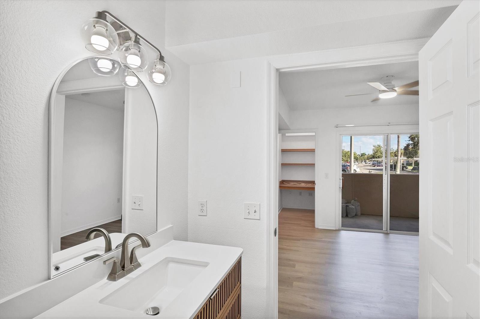 Image 19 of 46 For 1010 Villagio Circle 101