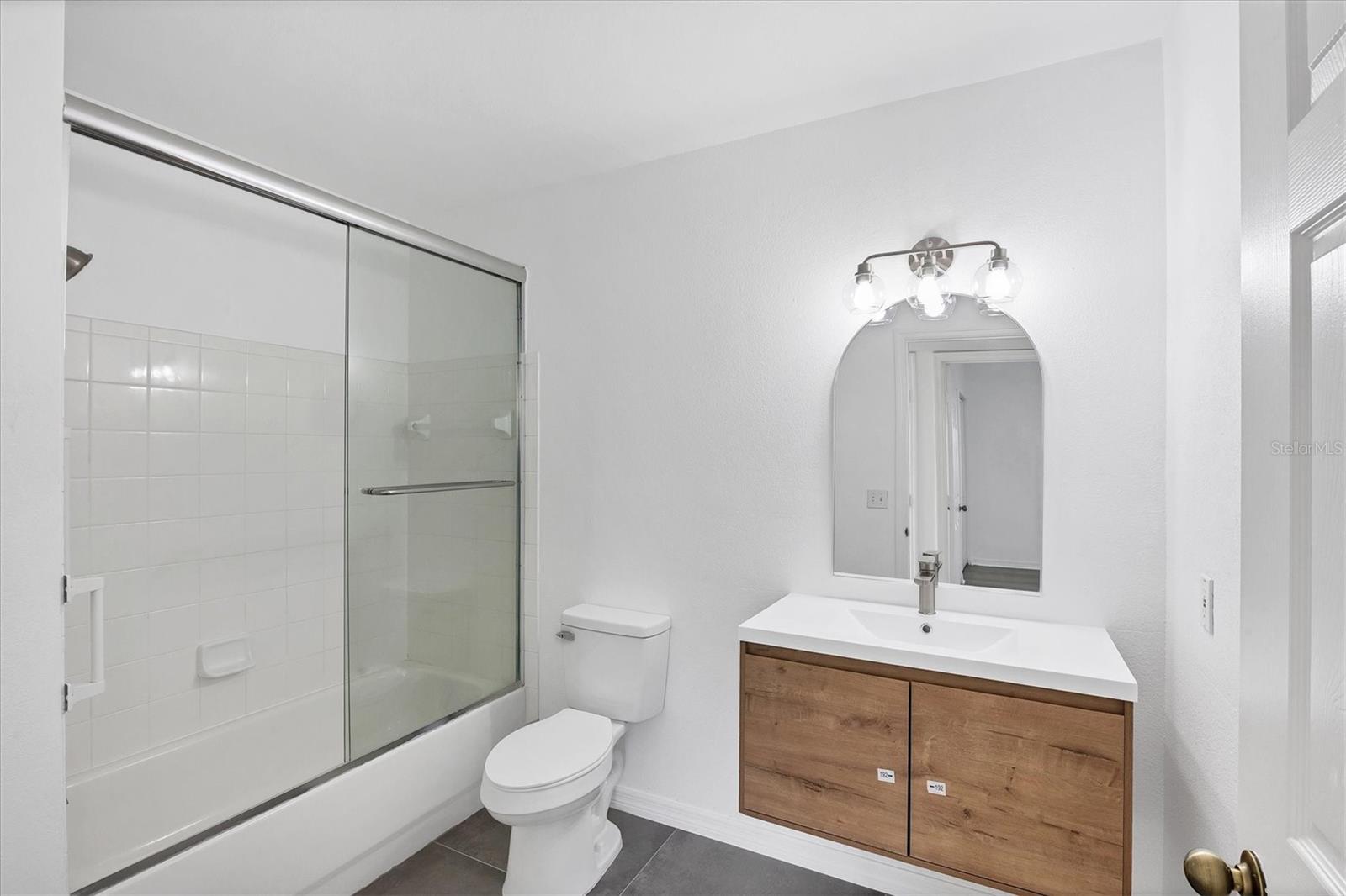 Image 25 of 46 For 1010 Villagio Circle 101
