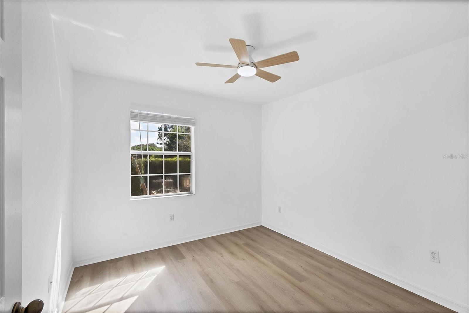 Image 26 of 46 For 1010 Villagio Circle 101