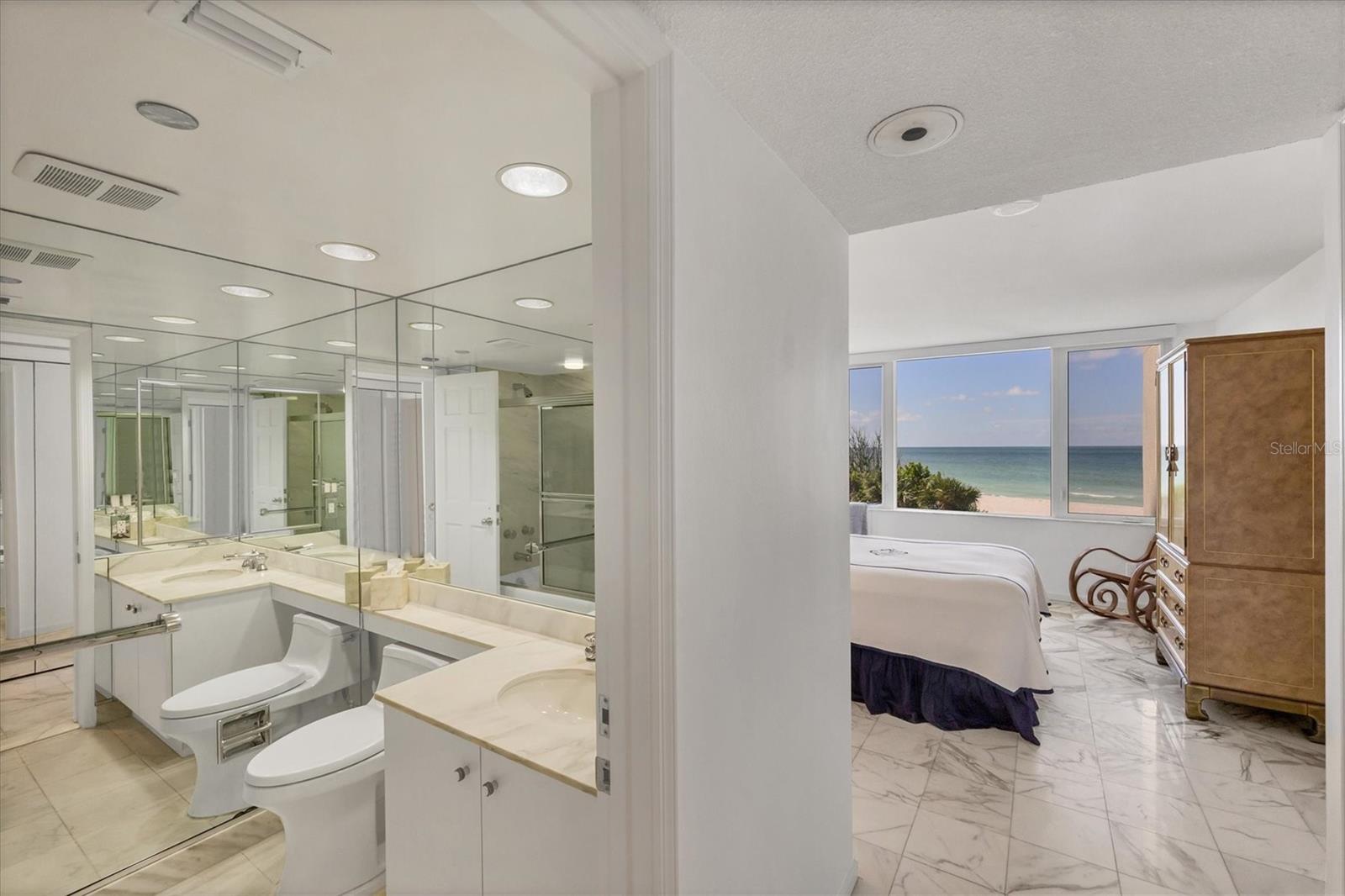 Image 24 of 72 For 775 Longboat Club Road 203