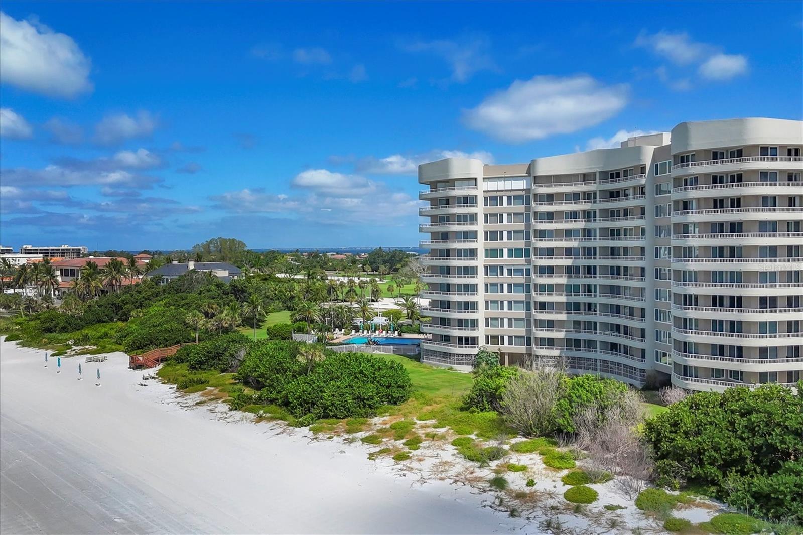Image 36 of 72 For 775 Longboat Club Road 203