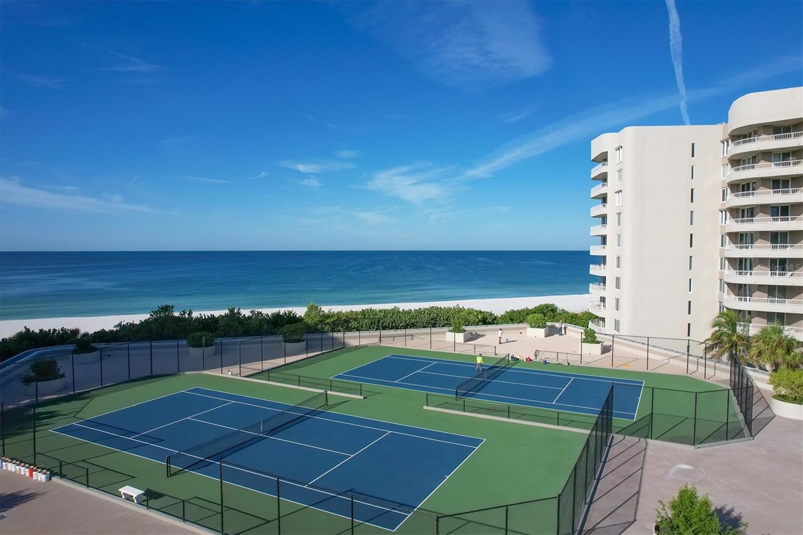 Image 43 of 72 For 775 Longboat Club Road 203