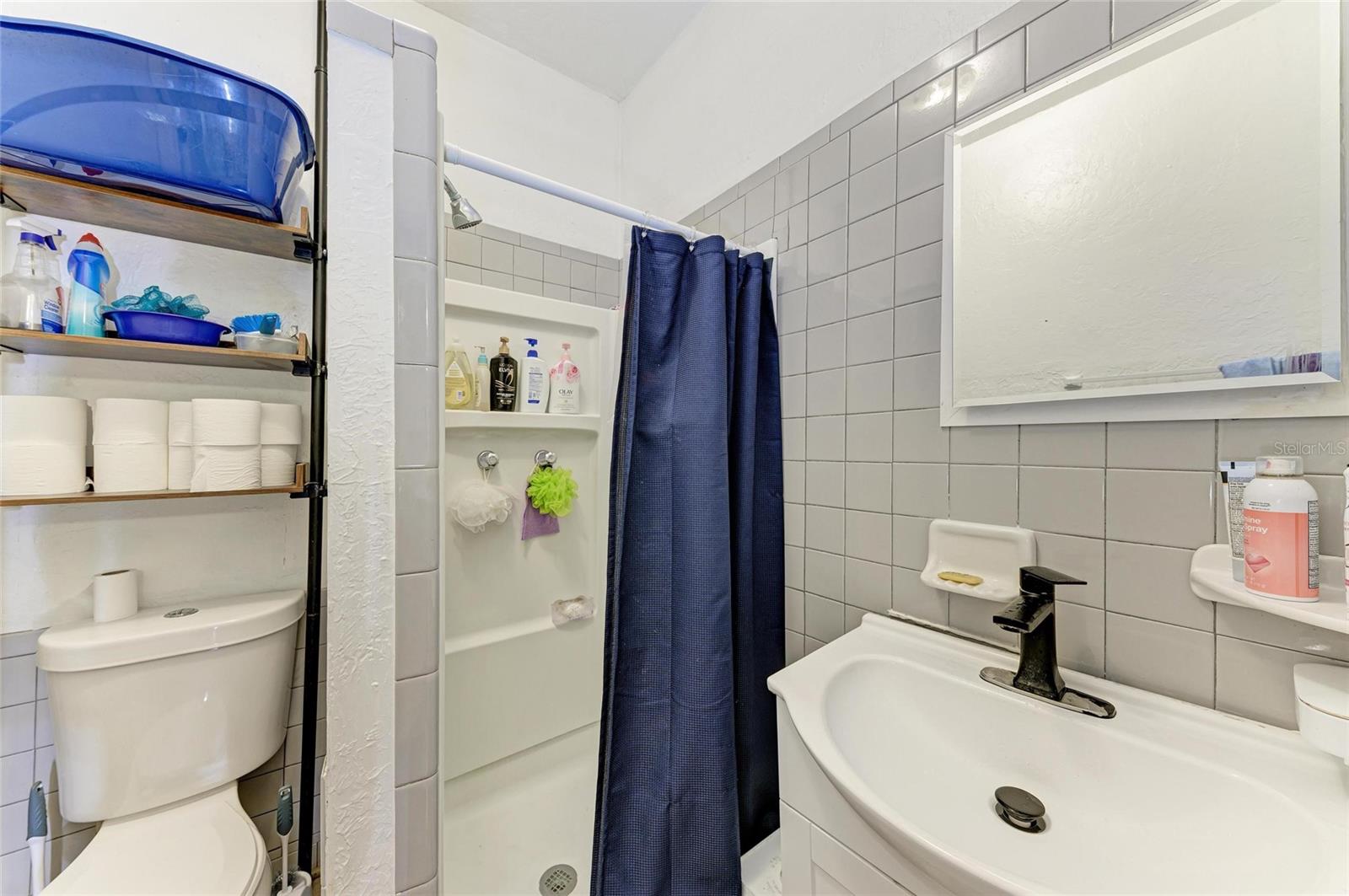 Image 14 of 47 For 432 Adelia Avenue