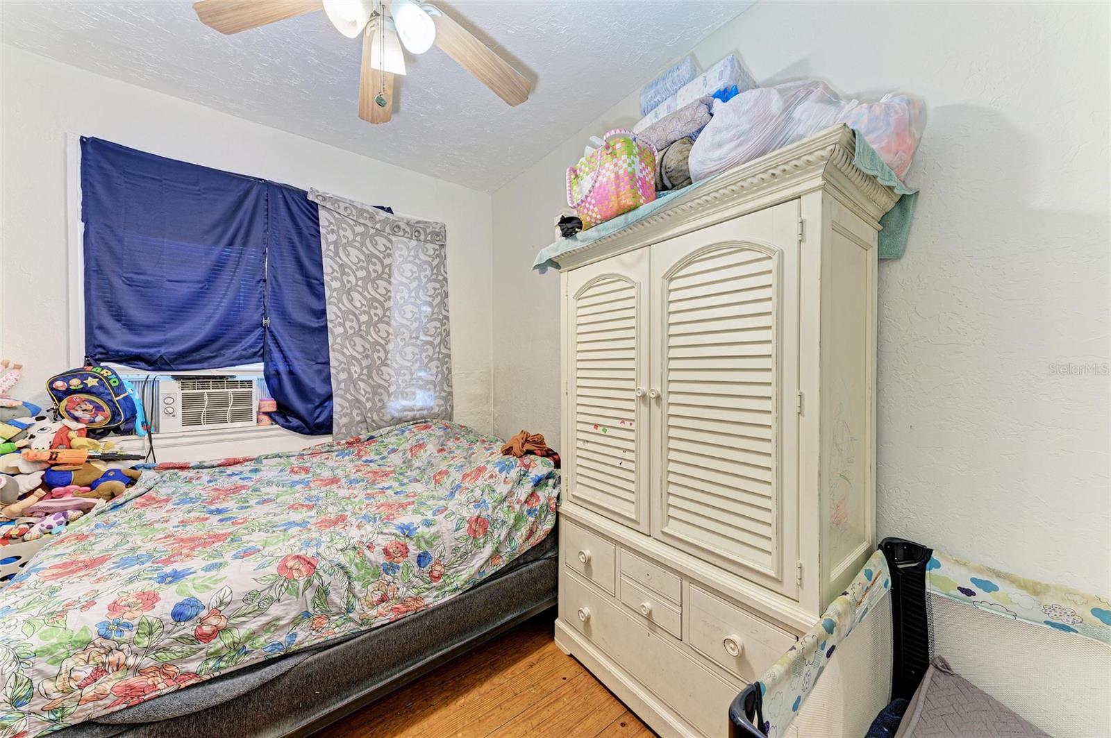 Image 15 of 47 For 432 Adelia Avenue