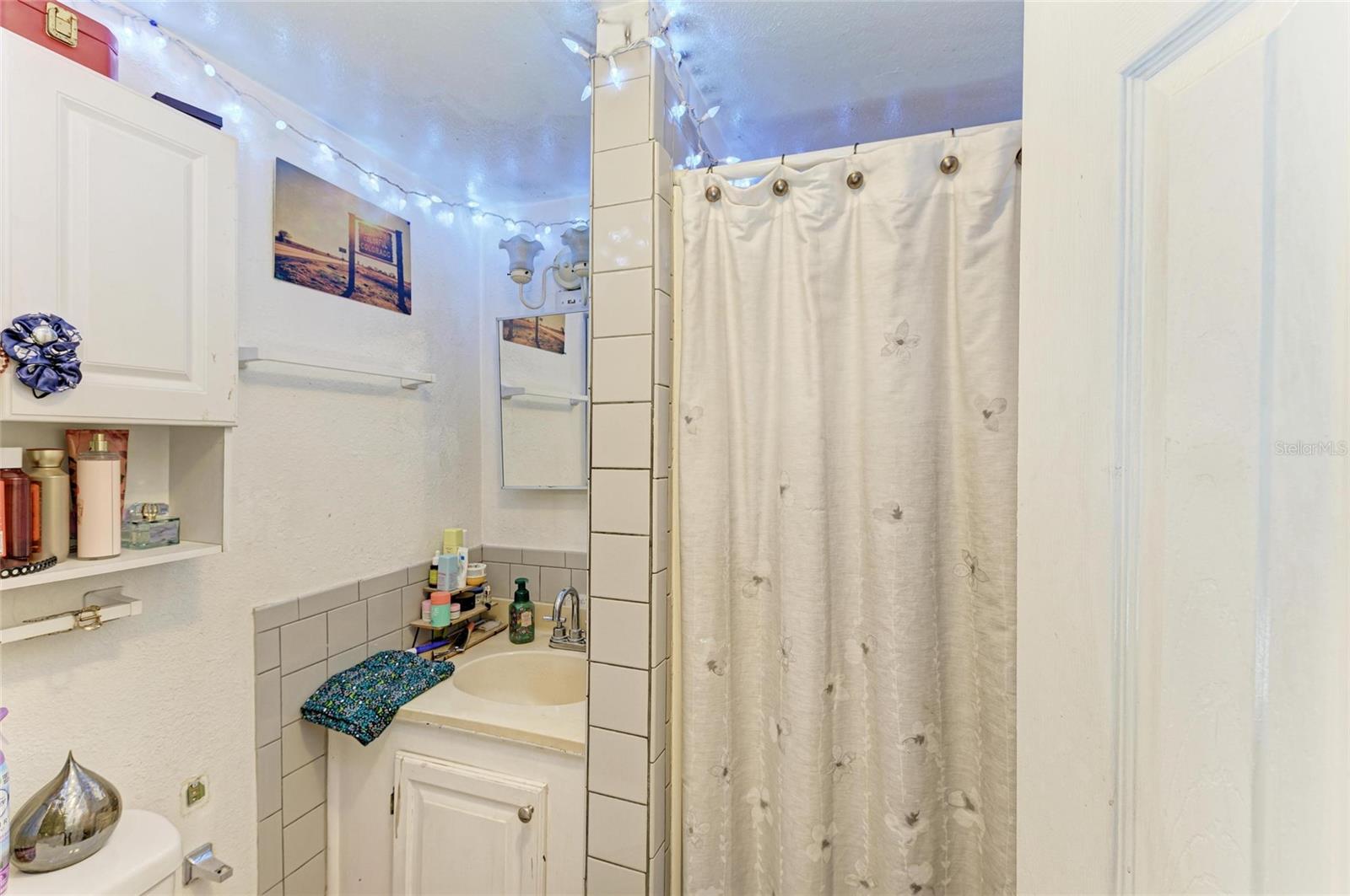 Image 31 of 47 For 432 Adelia Avenue