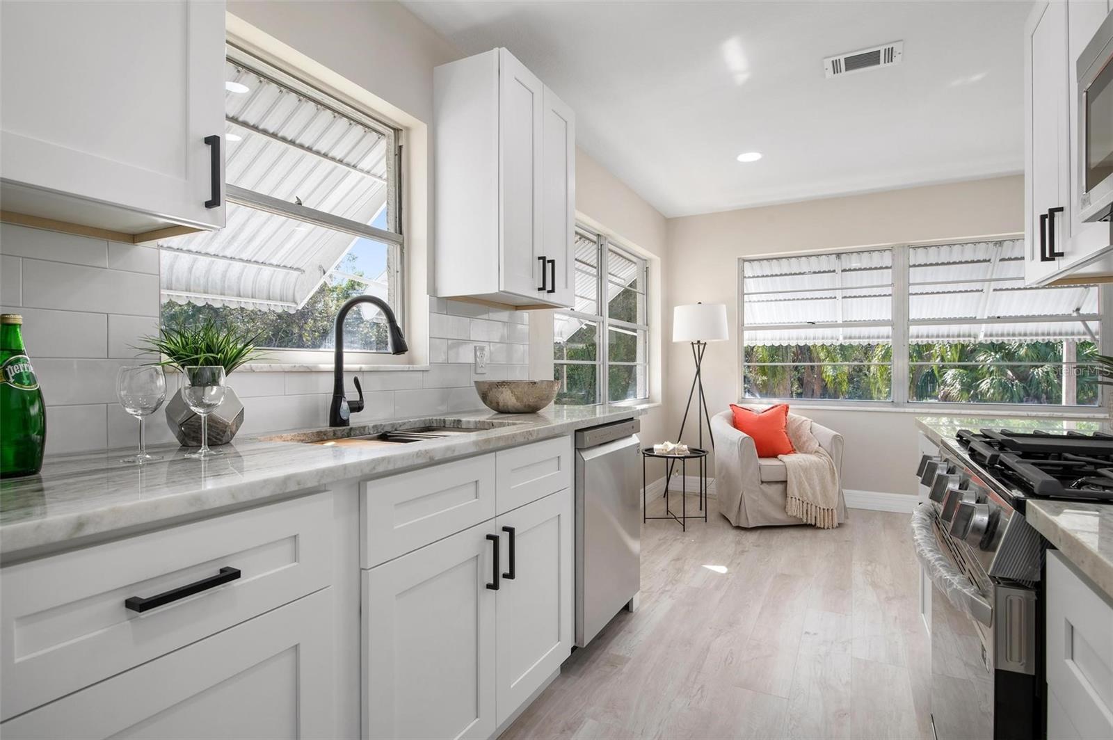 Image 4 of 18 For 5217 81st Street N 14