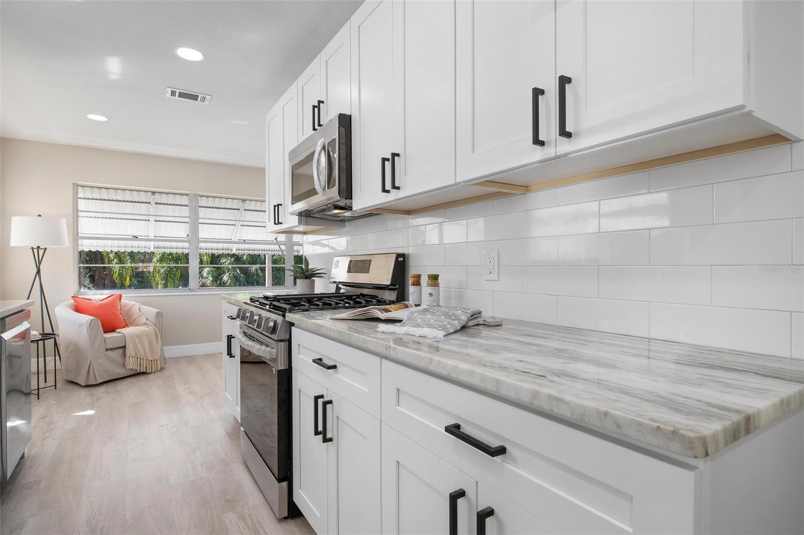 Image 5 of 18 For 5217 81st Street N 14