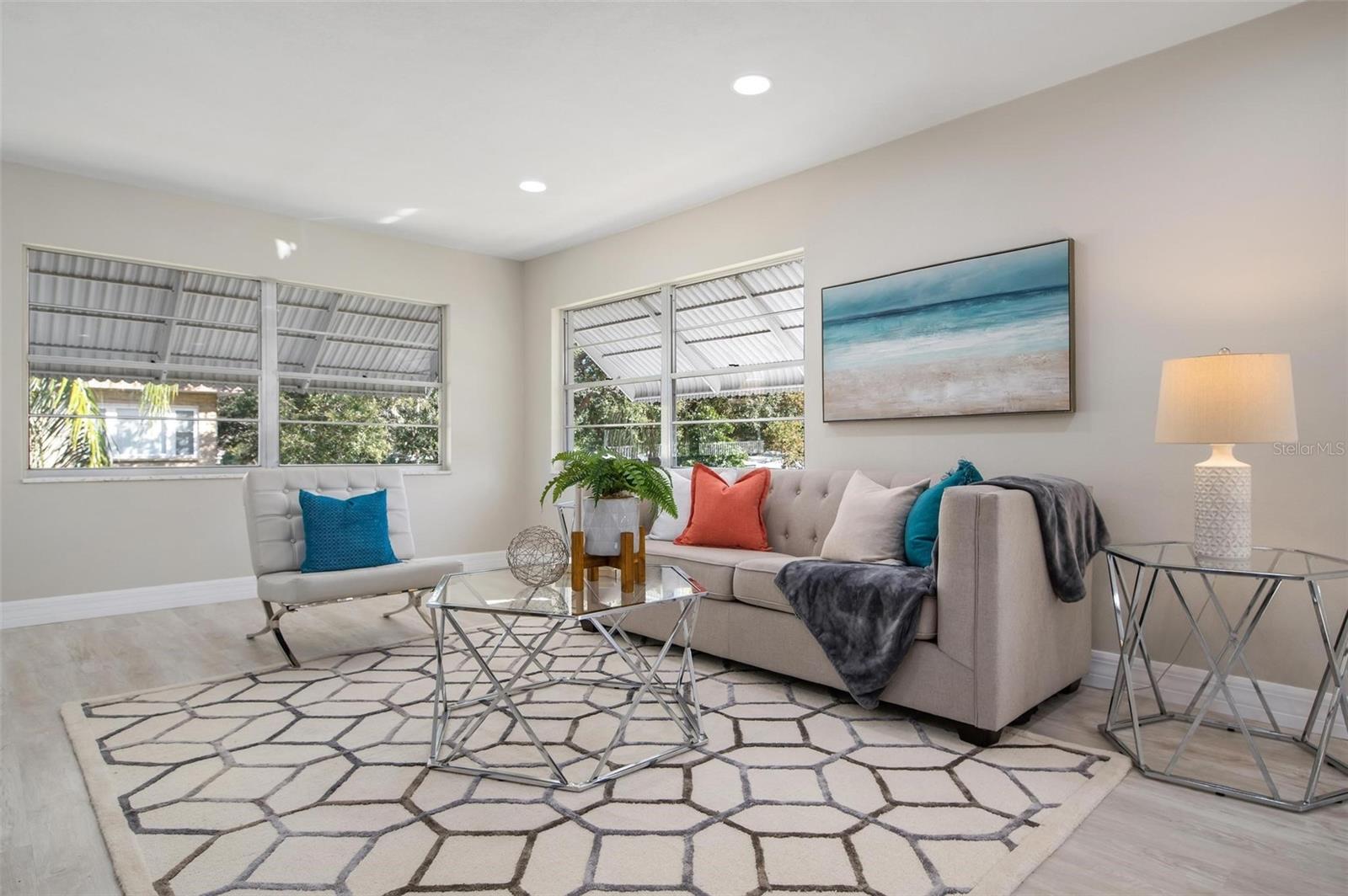 Image 7 of 18 For 5217 81st Street N 14