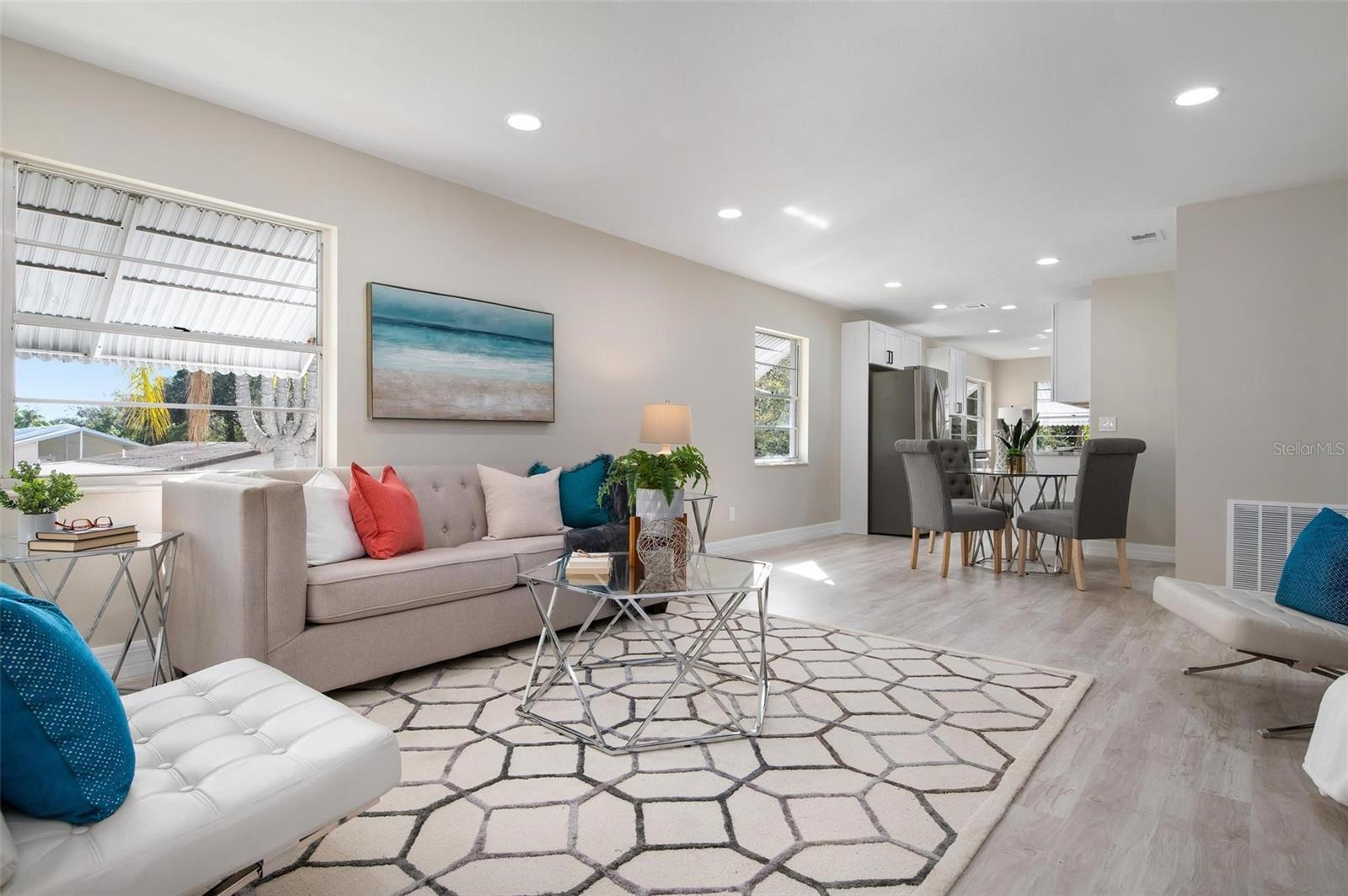 Image 8 of 18 For 5217 81st Street N 14