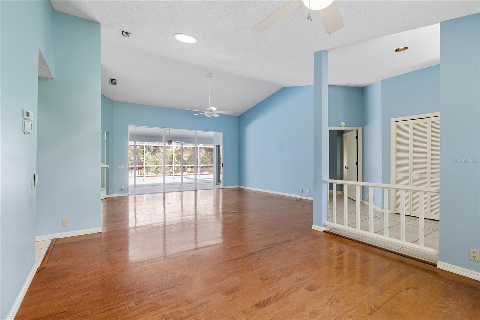 Image 12 of 34 For 4709 Meadowview Circle