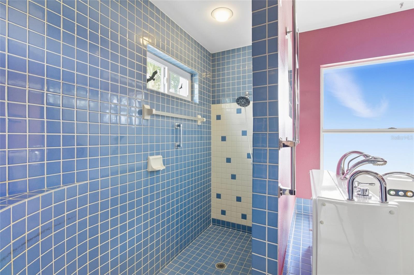 Image 20 of 34 For 4709 Meadowview Circle