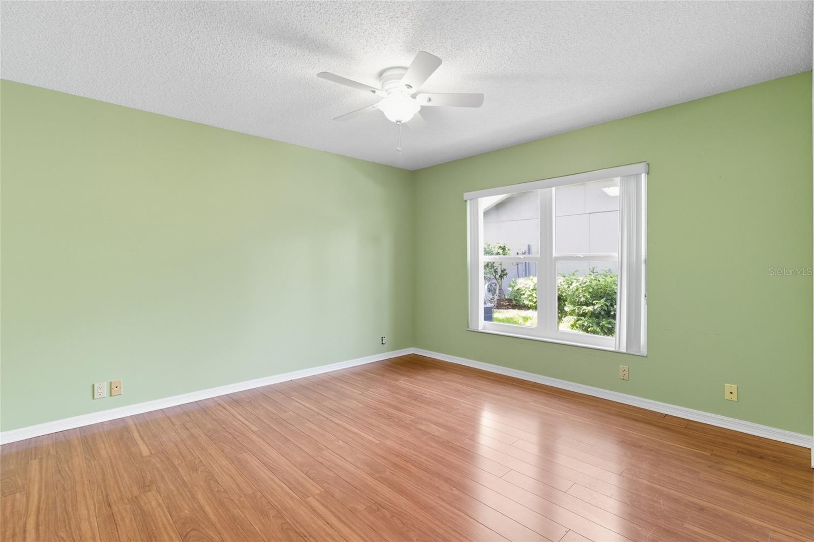 Image 22 of 34 For 4709 Meadowview Circle