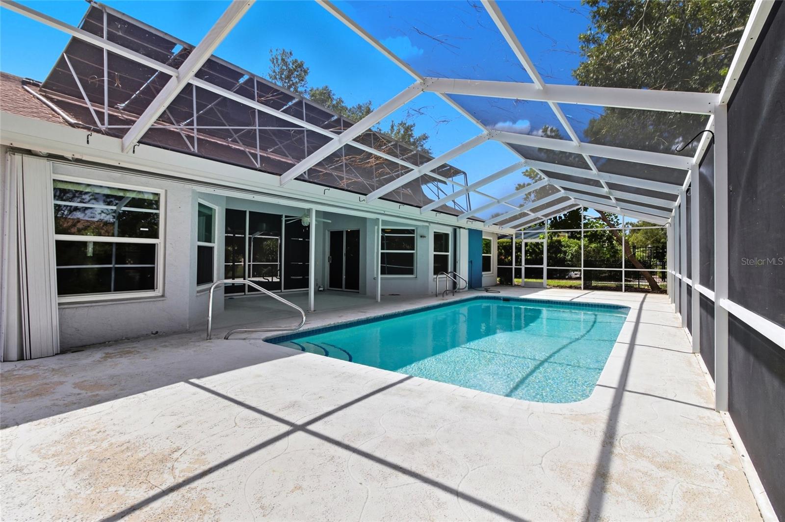 Image 27 of 34 For 4709 Meadowview Circle