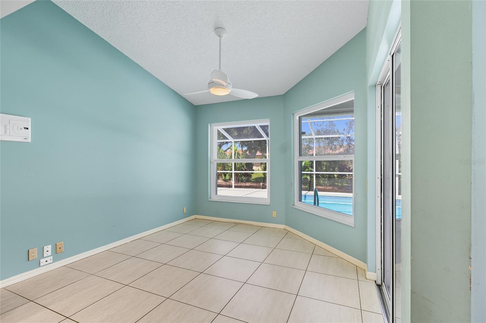 Image 7 of 34 For 4709 Meadowview Circle