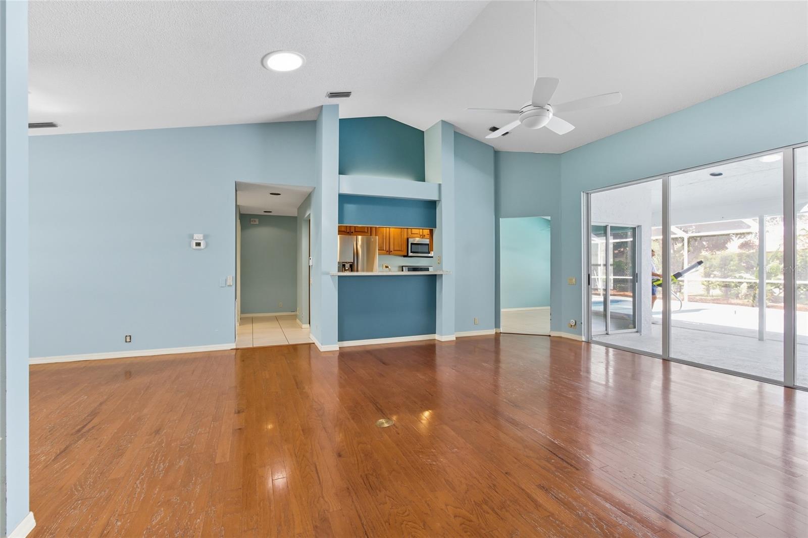 Image 9 of 34 For 4709 Meadowview Circle