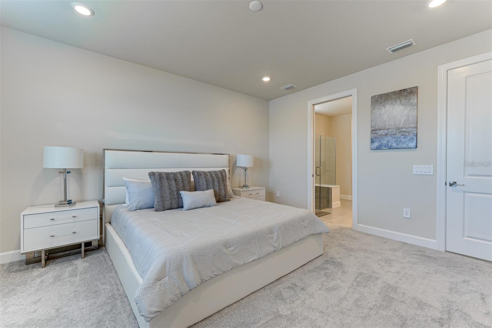 Image 20 of 42 For 18023 Waterville Place