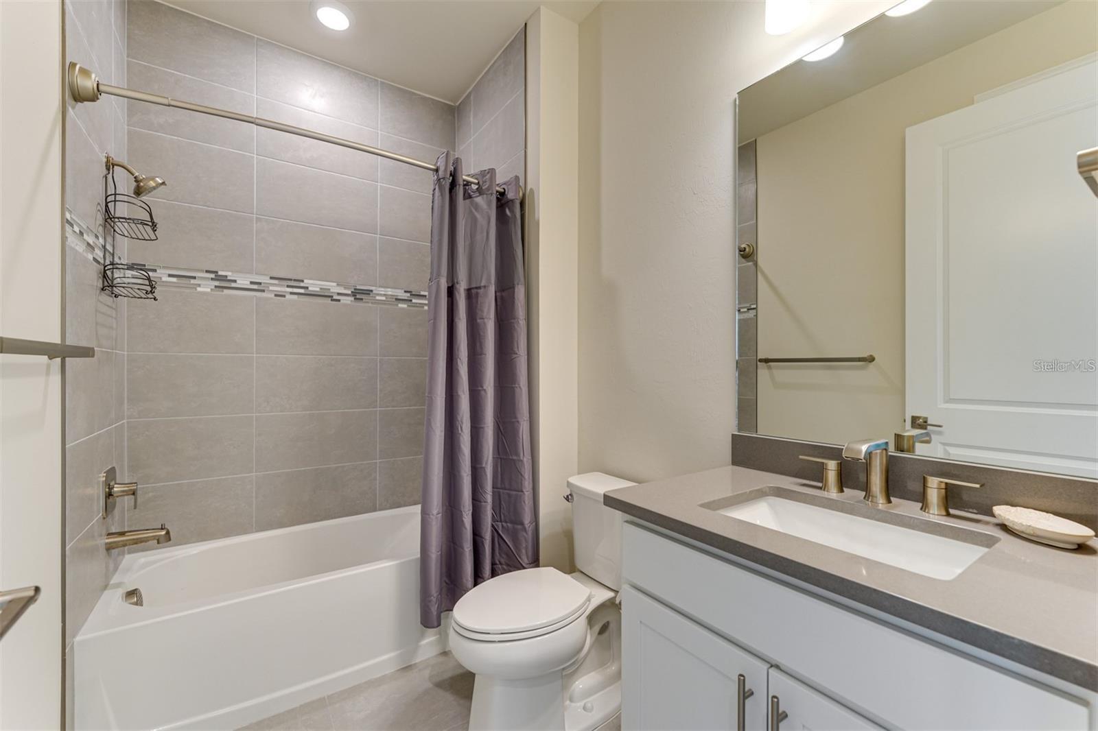 Image 26 of 42 For 18023 Waterville Place